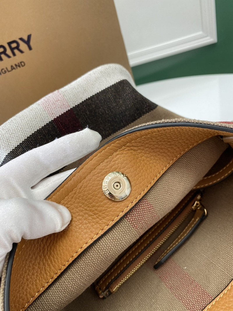 Bv*b*rry hobo bags
